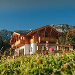 Chalé Luxury Gradenbach Near Schladming *